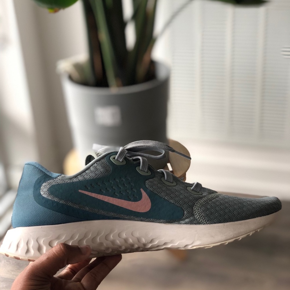 ✨NIKE REACT- RUNNING SHOES